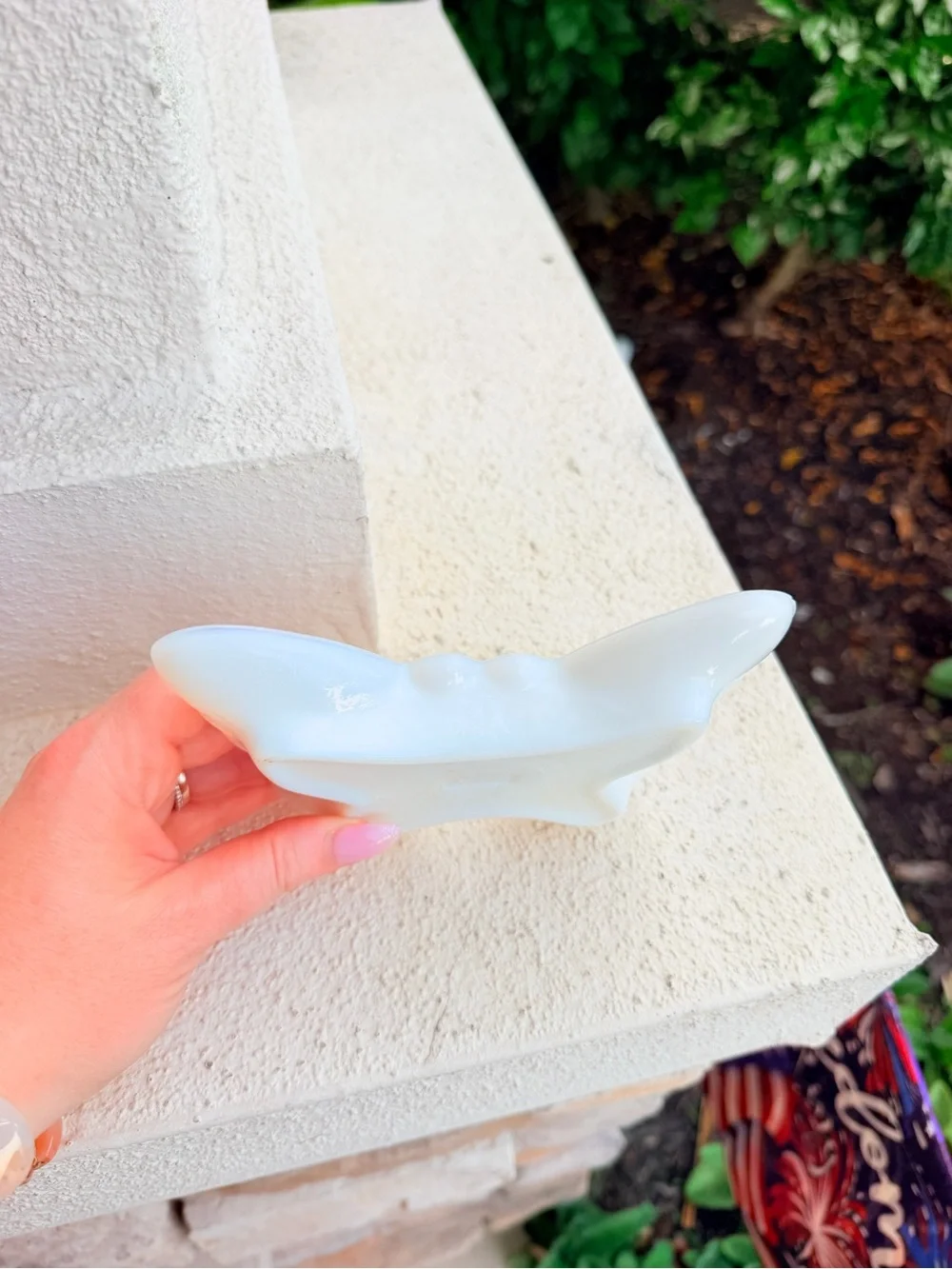 Vintage Avon White Milk Glass Butterfly Trinket Dish Candy Soap Jewelry Tray